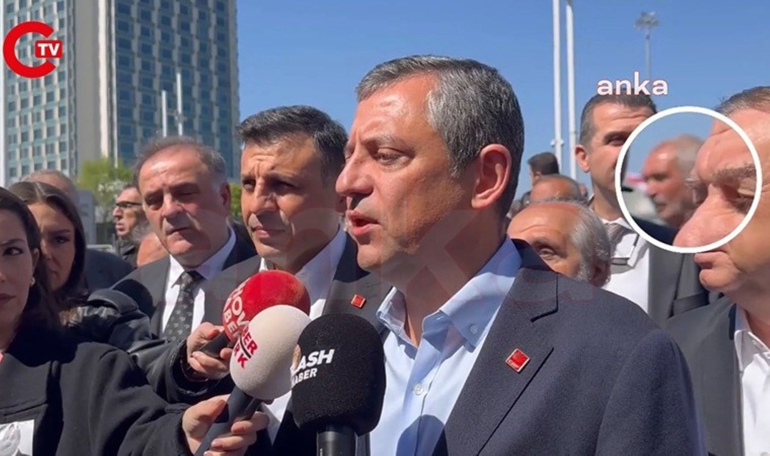 spontane-elim-kalkti-demisti-tengioglunun-ozgur-ozeli-adim-adim-takip-ettigi-ortaya-cikti-m8hOY4SN.jpeg