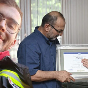 aci diploma yangin sehidinin diplomasi ailesine verildi iQ1kuqZY