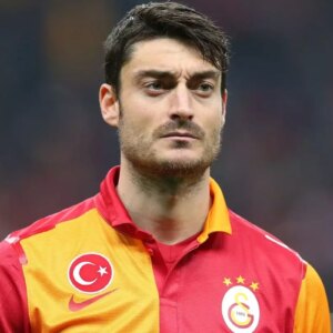 galatasarayin eski yildizi albert riera avrupayi salladi CGEYwrBk