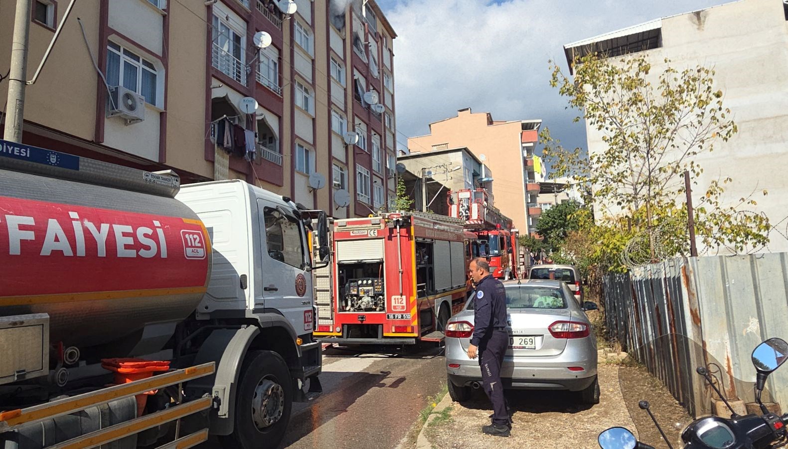 bursada bes katli apartmanda yangin HgwQUaGU