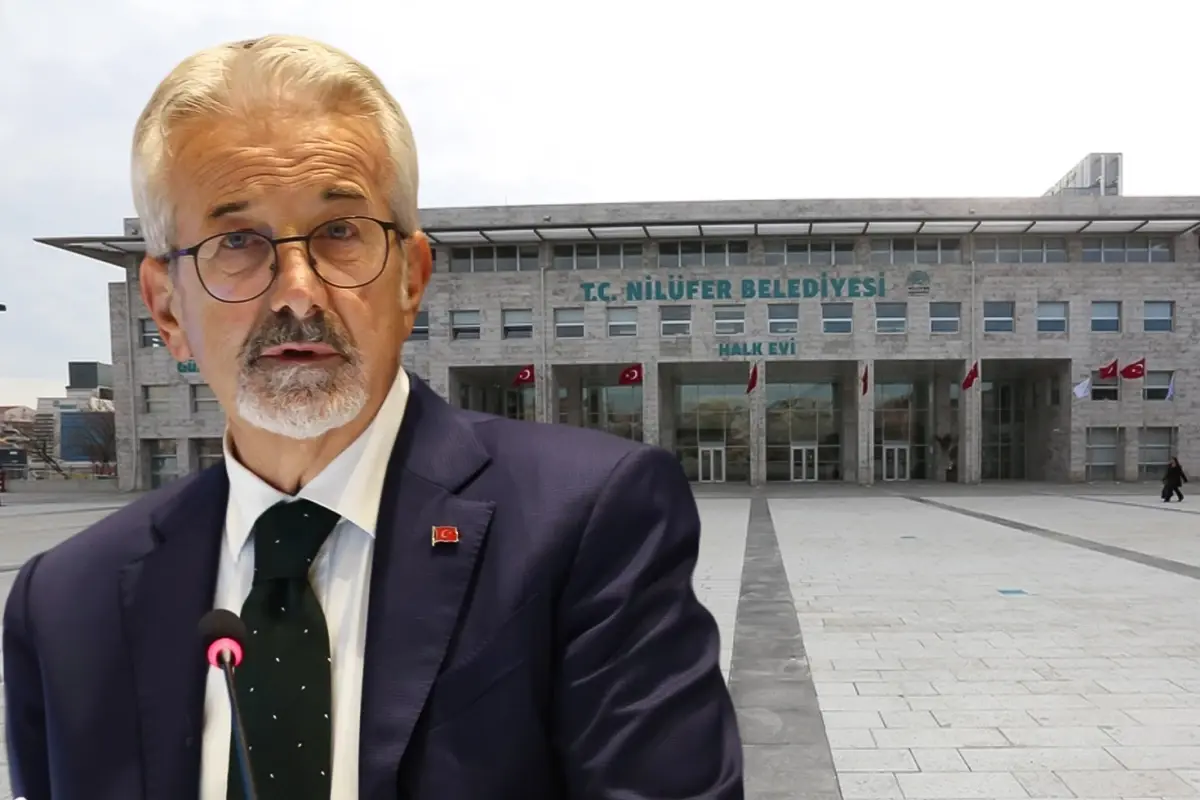 chpli eski belediye baskani ve esi gozaltina alindi XZXQsx6r