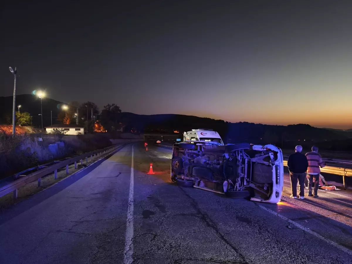 samsunda minibus kazasi 9 yarali AsYw13WL