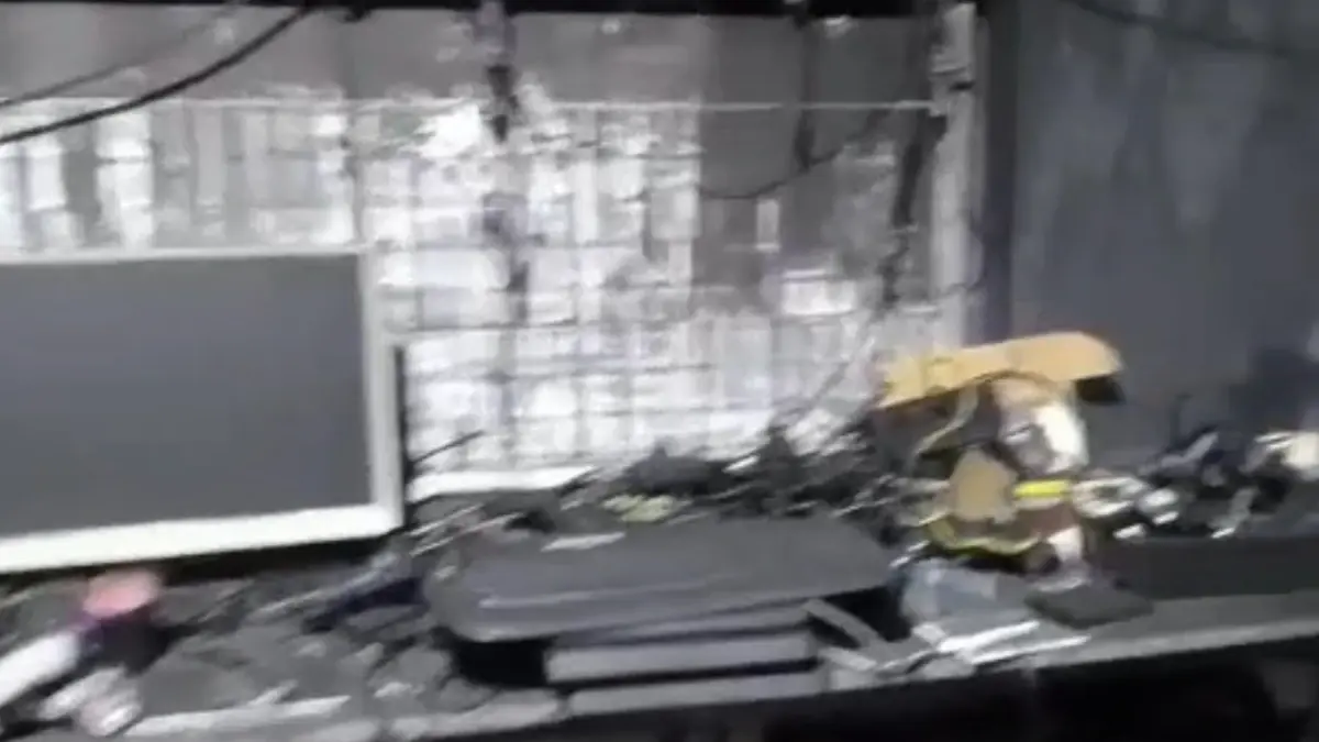 teknik serviste yangin matkap bataryasi sebep oldu b7eQAHb8.jpg