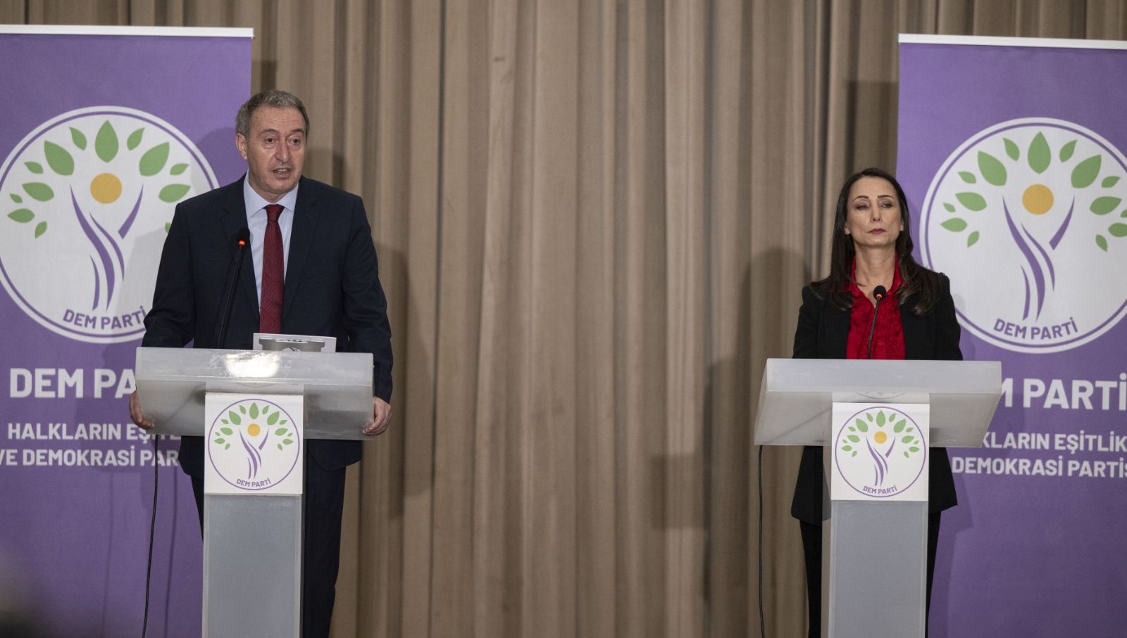 teror orgutu pkk turkiyeden cekilme karari aldi dem partili bakirhan yeni bir sayfa acildi 4fVRuh79.jpg