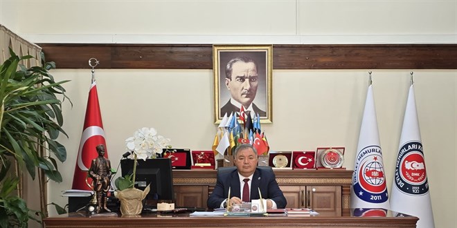 tuncay cengiz memur aclik ve yoksulluk siniri arasinda sikisti ptqOunI3.jpg