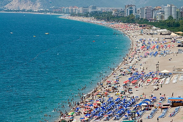 ** Antalya’nın Plajları 2026: Bu Yaz Keşfedilecek Eşsiz Cennetler
